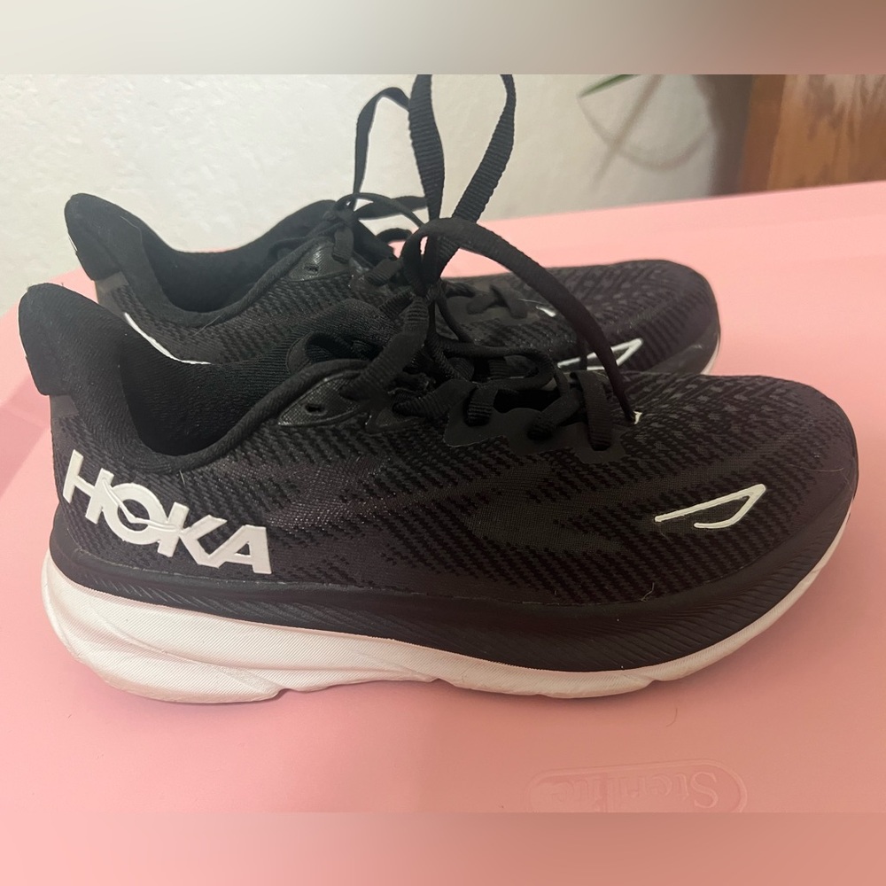 Black Hokas!